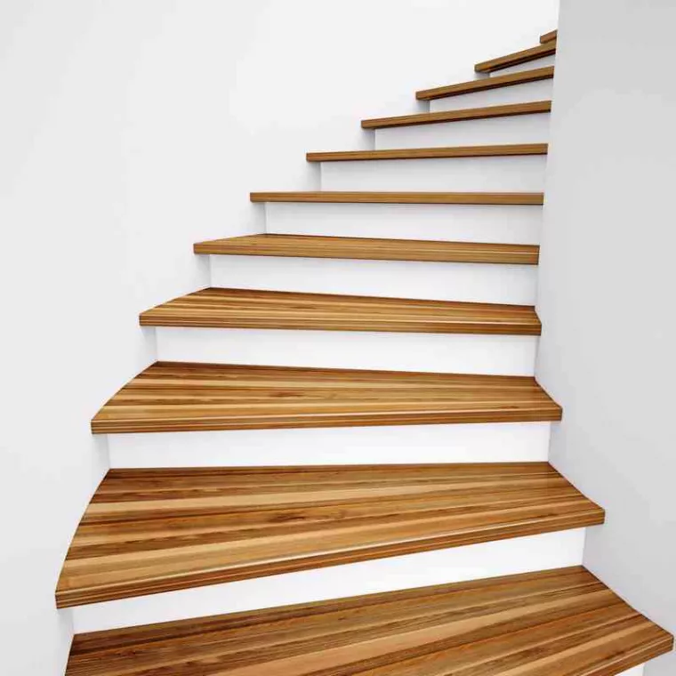 Quel type de bois pour fabriquer un escalier en colimaçon ?, Hazebrouck, Menuiserie Casseloise