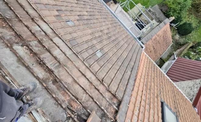 Rénovation d'une toiture à Pitgam , Hazebrouck, Menuiserie Casseloise